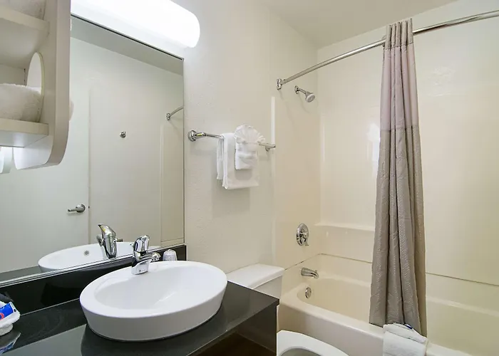 6-villa Park, Il - Chicago West Hotel 3*