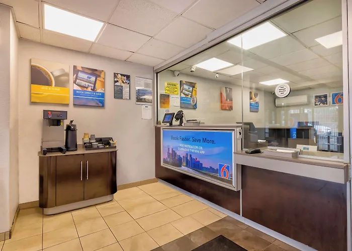 6-villa Park, Il - Chicago West 3*