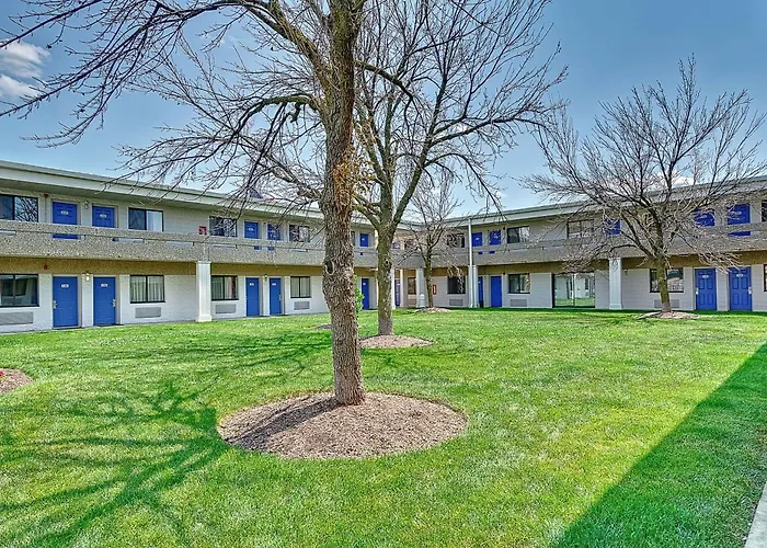 6-villa Park, Il - Chicago West 3*