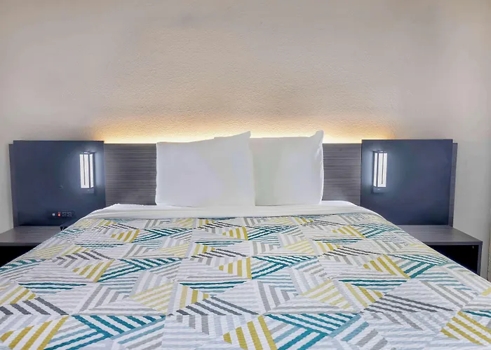 6-villa Park, Il - Chicago West 3*